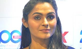 Andrea Jeremiah launches 200th Max Fashion India Showroom