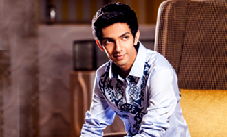 Anirudh's intense focus on Valentine's Day