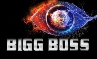 Doctor enters 'BIgg Boss 4' house and contestant quits the show