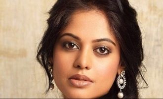 Actress Bindu Madhavi dubbing for Yaarukkum Anjael