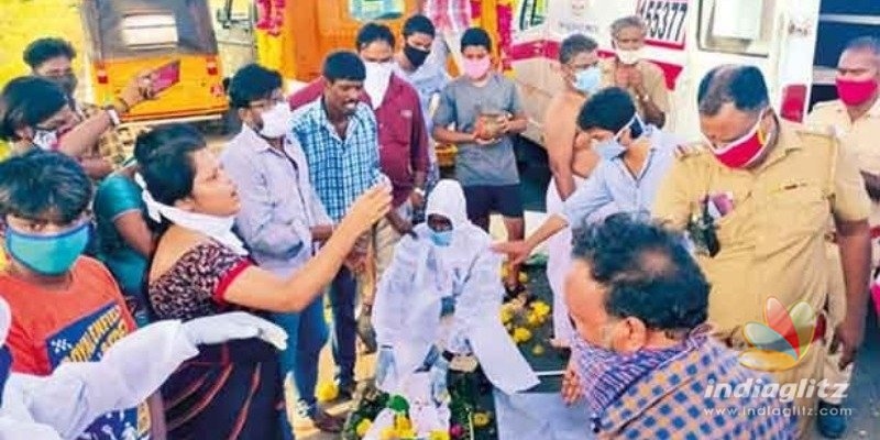 கொரோனா உறுதி செய்யப்பட்டது தெரியாமலே முதியவரின் உடலுக்கு இறுதிசடங்கு செய்த உறவினர்கள்!!!