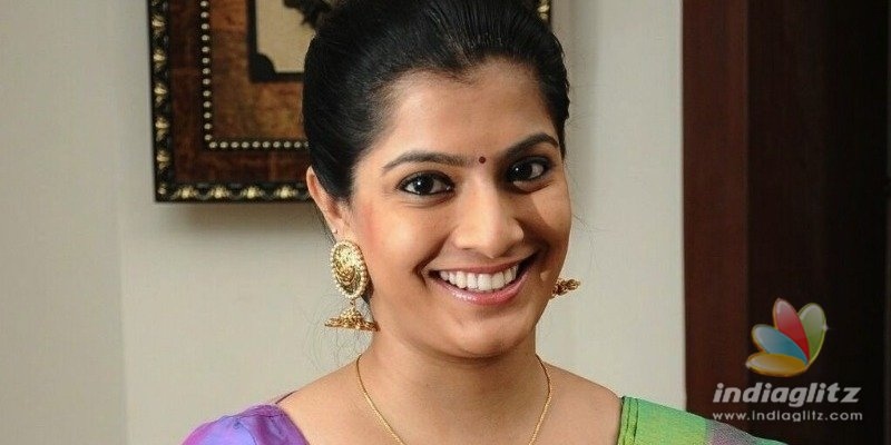 Varalakshmi Sarathkumars to marry her lover after lockdown?