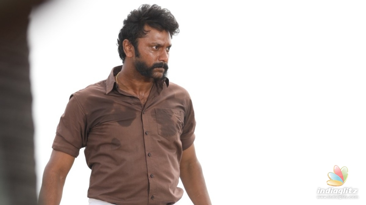 Arulnithi rural thriller ‘Kazhuvethi Moorkkan’ trailer is gutsy and intense!