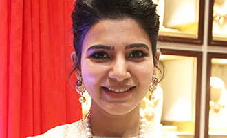 Samantha at Launch of NAC Jewelles Antique Exhibition