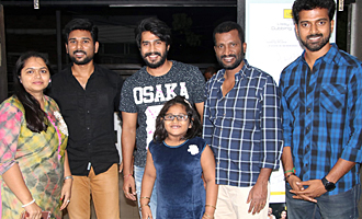 'Nenjil Thunivirundhal' Grand premiere show