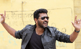 Prabhudeva in Los Vegas with kids