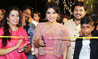 Actress Sakshi Agarwal Inaugurates Ace Studioz Salon & Spa