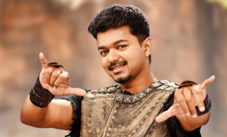 'புலி'யை பாராட்டிய மேலும் ஒரு திரையுலக விஐபி