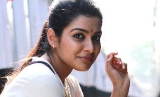 Pichaikaran heroine Satna bags a biggie!