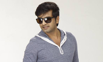 Santhanam to Make You Smile on Good Friday