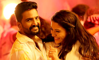 Santhanam's 'Dhillukku Dhuttu' censor and release details