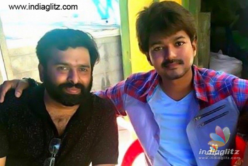 Vijays cool birthday gift for Santhosh Narayanan