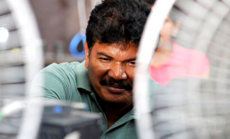 Shankar impressed by Dhanush's 'VIP'