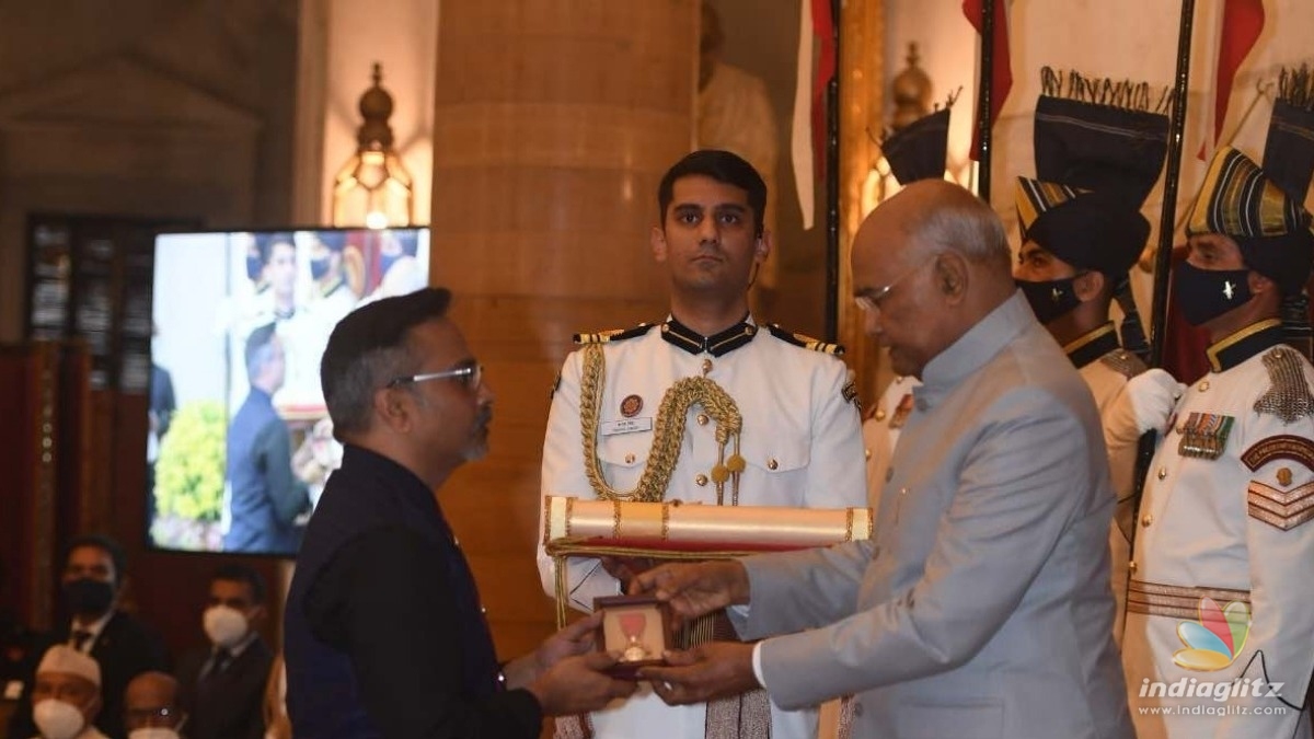 SP Charan receives the posthumous Padma Vibushan award on behalf of his father SPB!