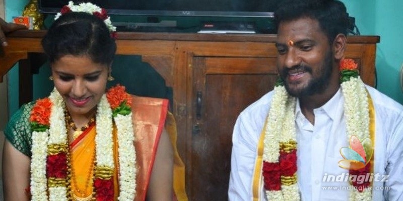 Famous female director marries longtime lover in simple ceremony