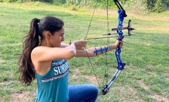 Andrea's archery training for Master - video stuns netizens!