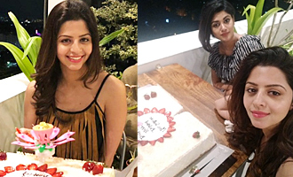 Vedhika Birthday Celebration at Kanchana 3 Shooting Spot