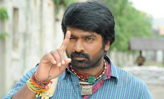 Vijay Sethupathi as Councillor's assistant