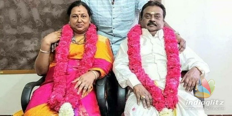 Captain Vijayakanth celebrates his wedding anniversary in private