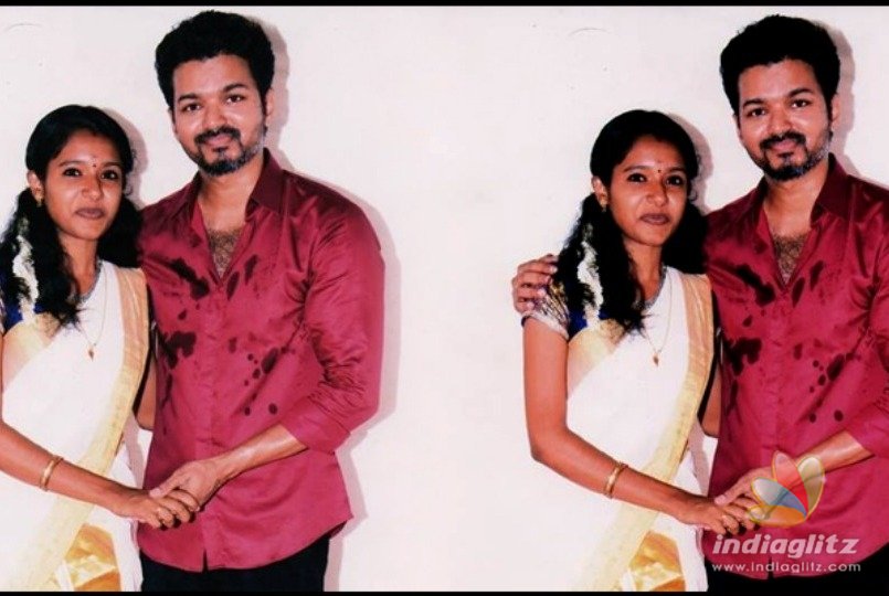 Fan girl clarifies about Vijay holding her hands