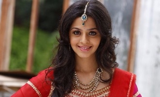 Vedhika reveals about 'Kanchana 3'