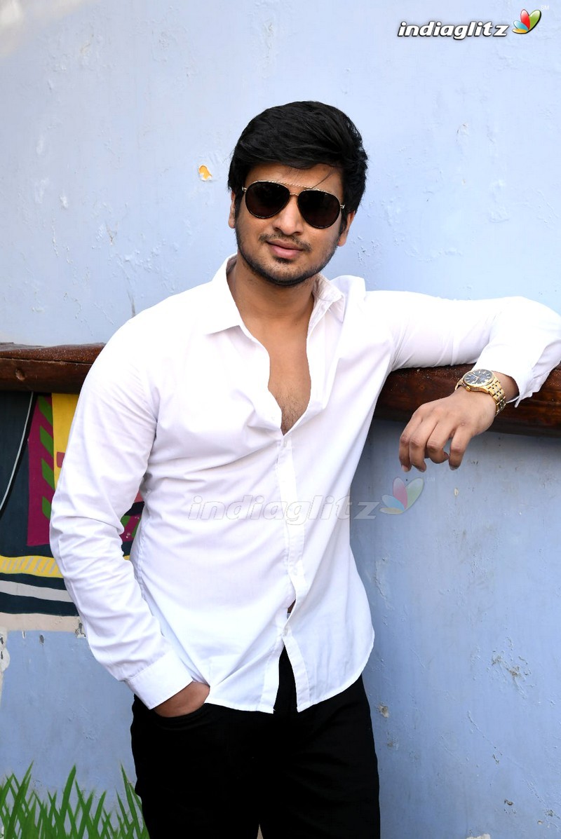 Nikhil Photos - Telugu Actor photos, images, gallery, stills and clips ...