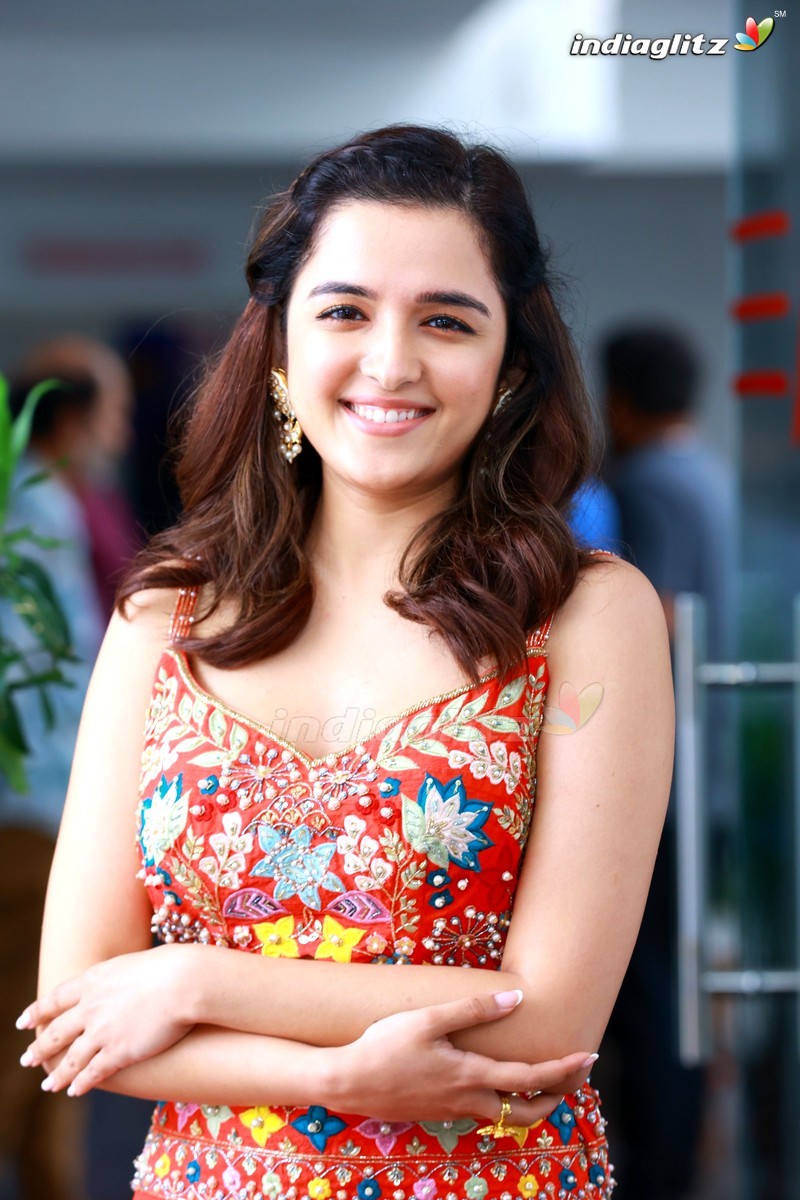 Shirley Setia