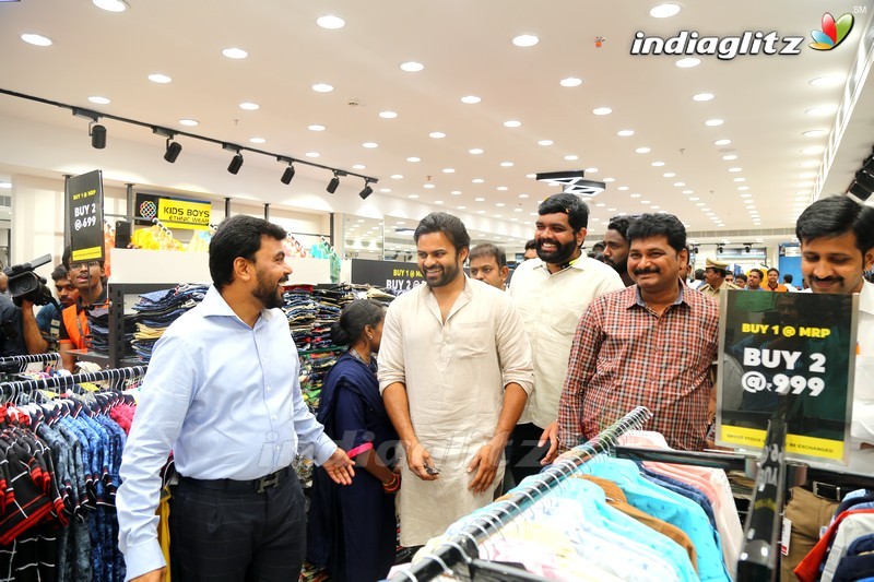 Sai Dharam Tej And Catherine Tresa Launches KLM Fashion Mall @ Rajahmundry