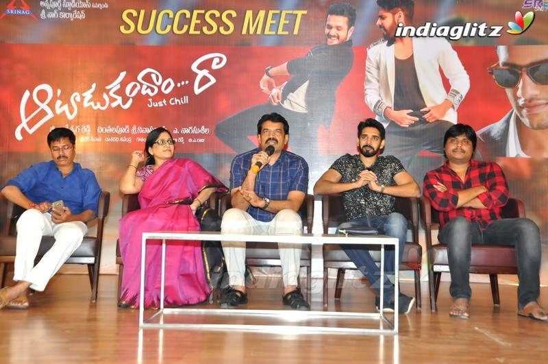 'Aatadukundam Raa' Success Meet