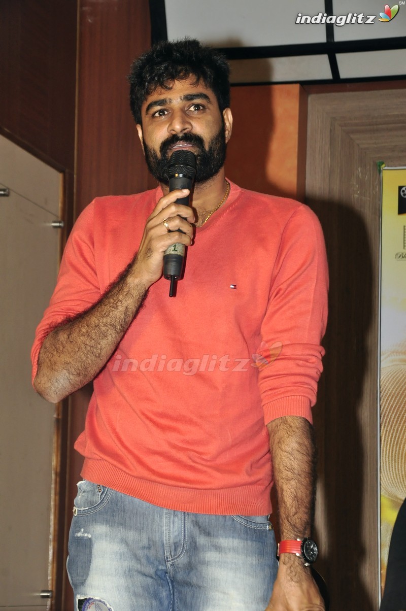 'Abbaitho Ammai' Success Meet