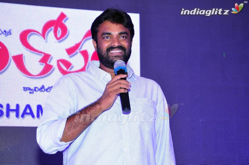 'Abhinetri' First Look Launch