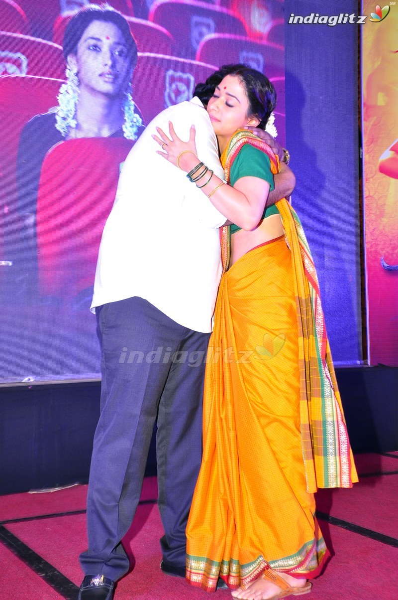 'Abhinetri' First Look Launch