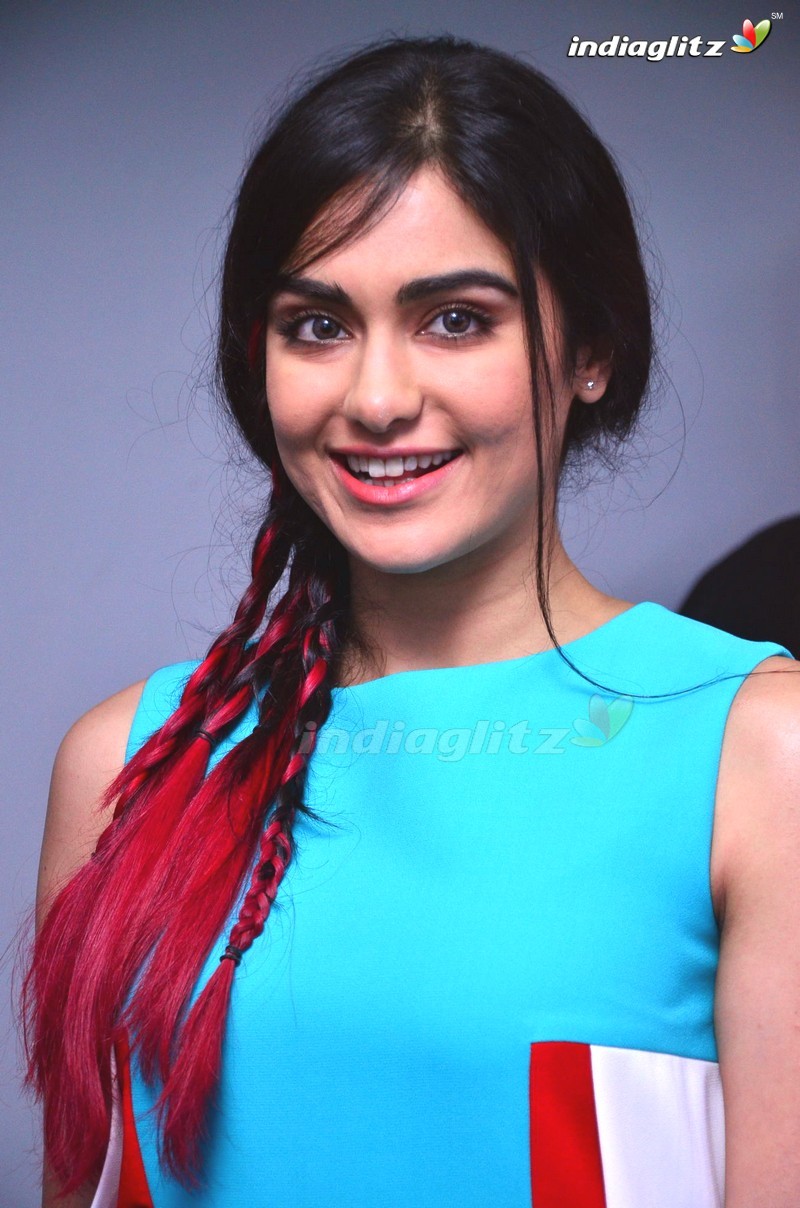 Adah Sharma Launches Oppo New Mobile