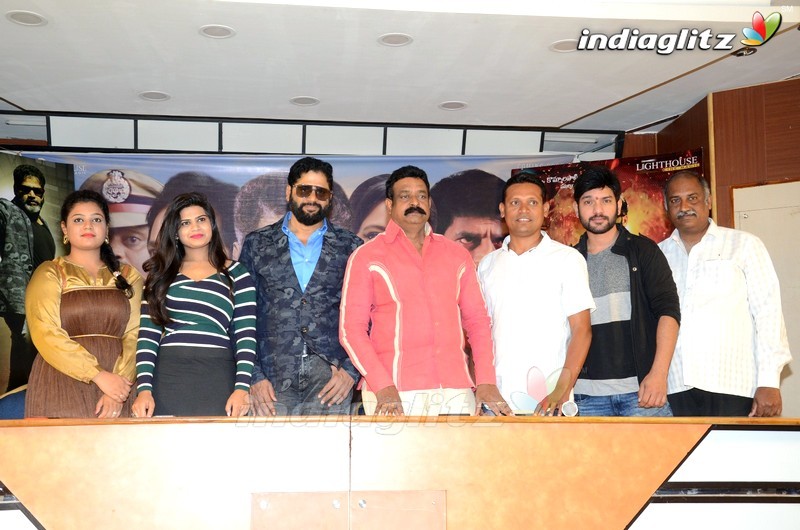 'Akkadokaduntadu' Success Meet