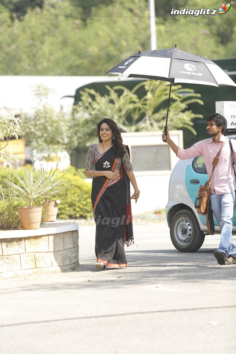 'Akshara' On Location