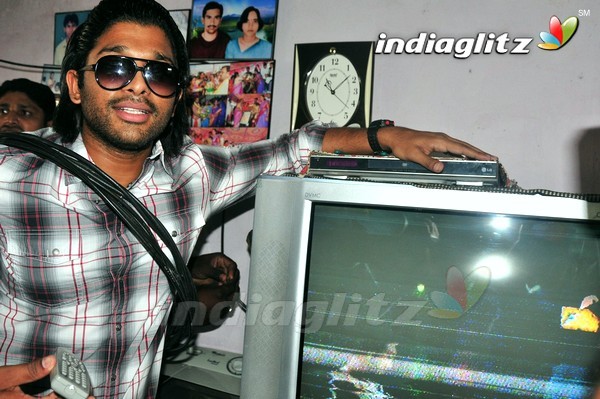 Allu Arjun Promotes Vedam