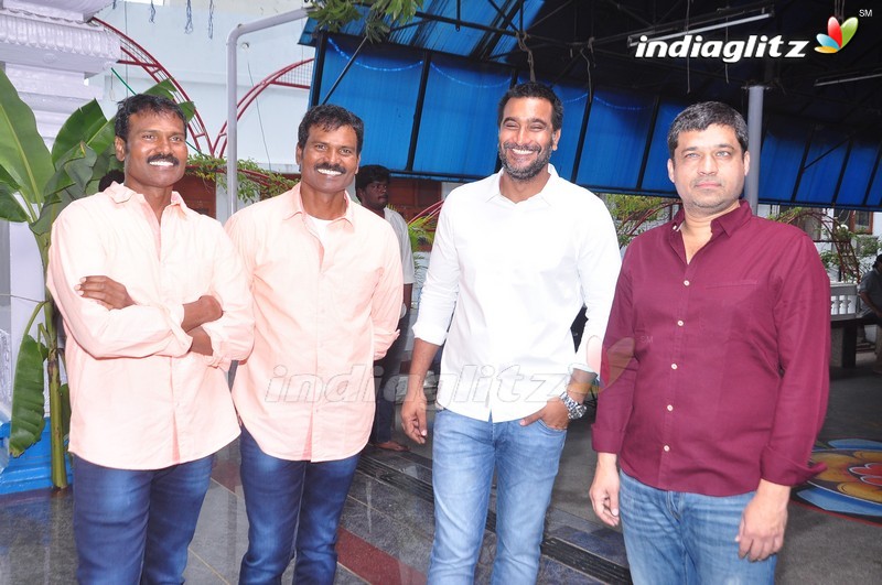 Allu Arjun - Harish Shankar Combo 'DJ' Launched