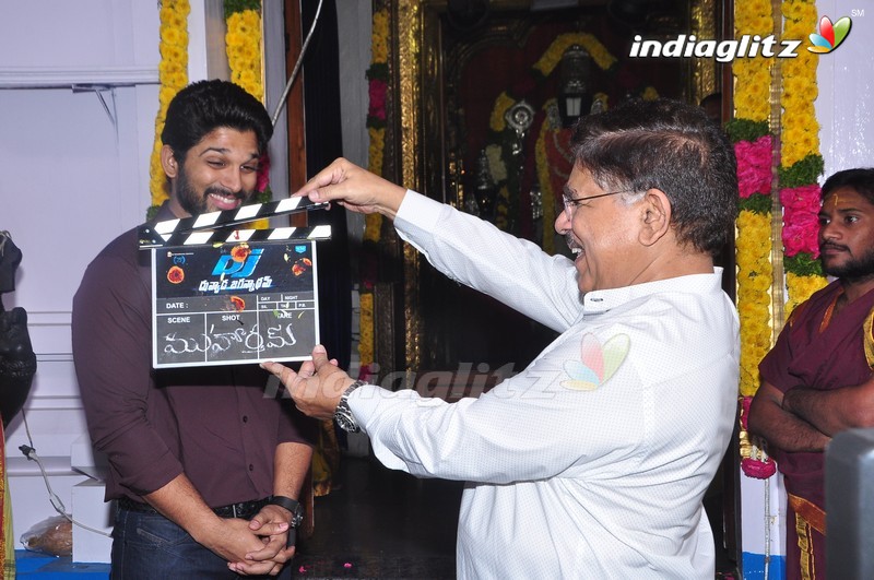 Allu Arjun - Harish Shankar Combo 'DJ' Launched