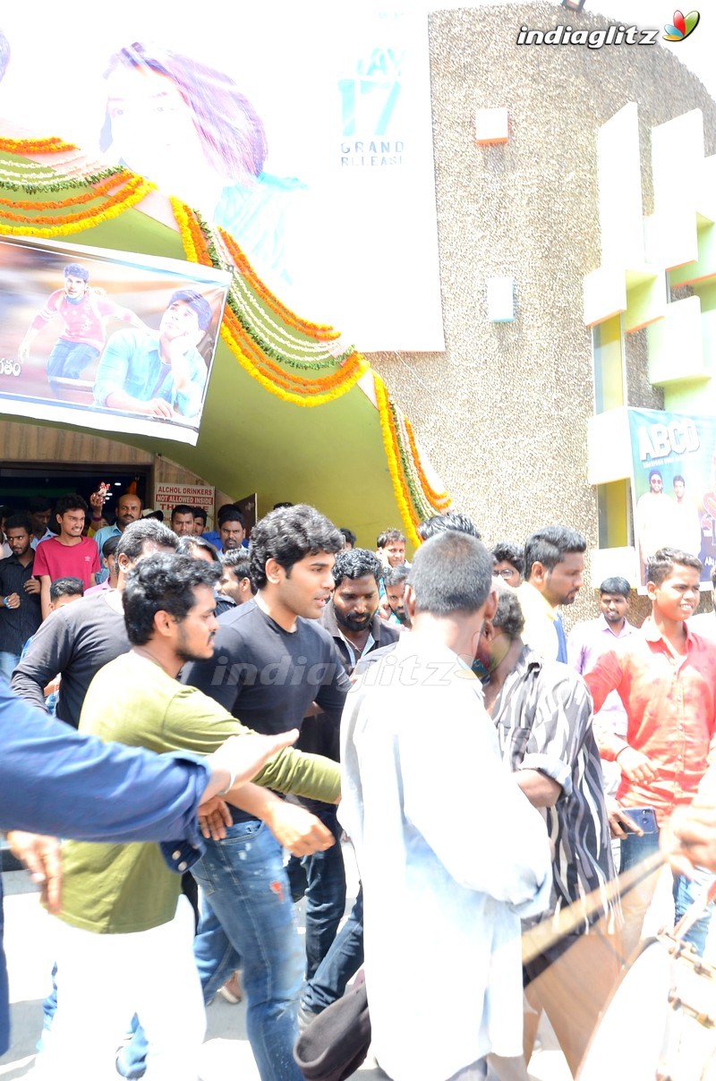 Allu Sirish @ Shanti Theater