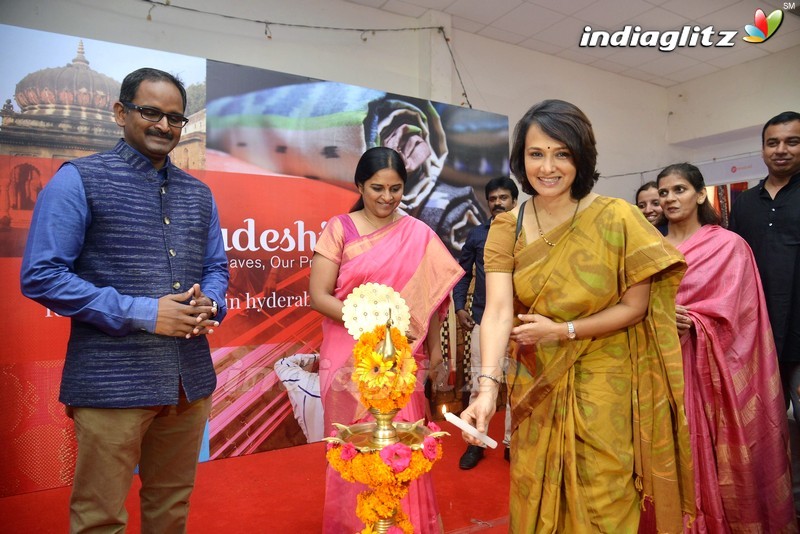 Akkineni Amala Inaugurates Go Swadeshi Expo at Banjara Hills