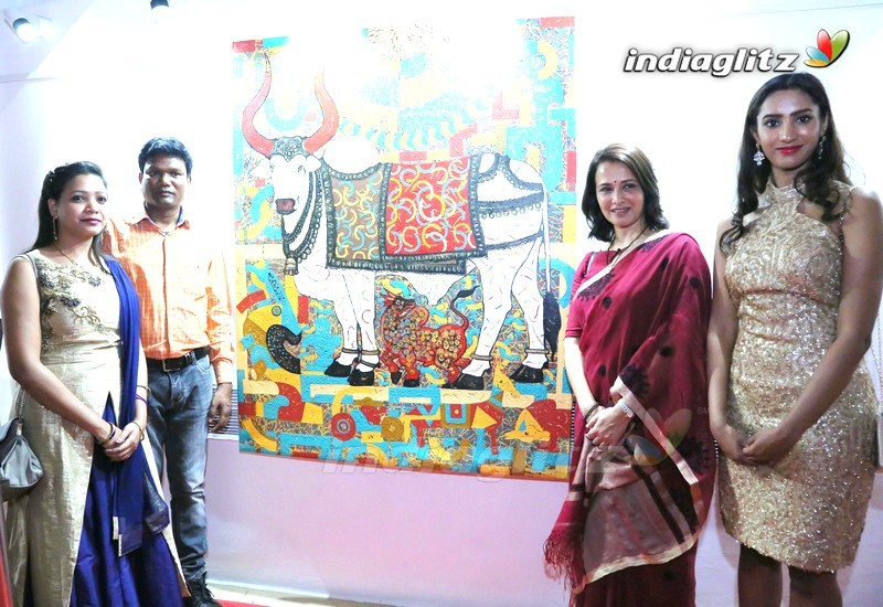 Amala Akkineni Inaugurates Inorbit Galleria Art