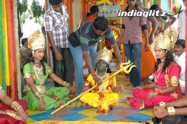 Amma Yellamma Movie Launched