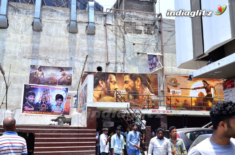 'Baahubali 2' Prabhas Fans Hungama at Sudarshan Theater, Hyd