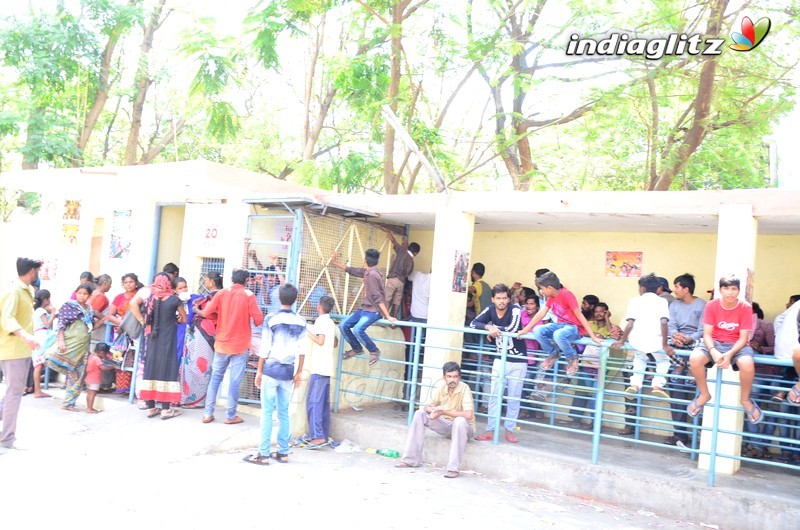 'Baahubali 2' Prabhas Fans Hungama at Sudarshan Theater, Hyd