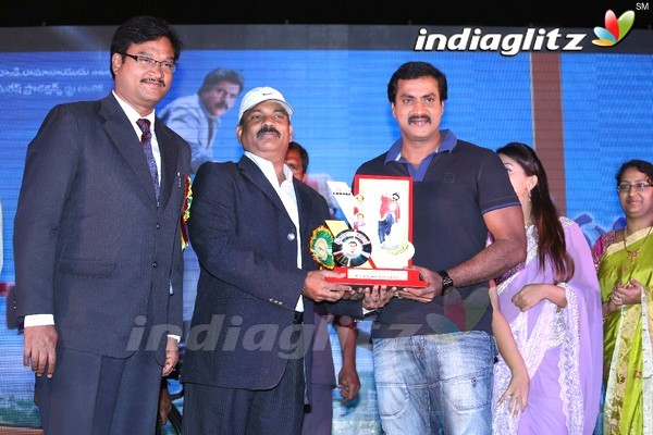 'Bheemavaram Bullodu' Platinum Disc