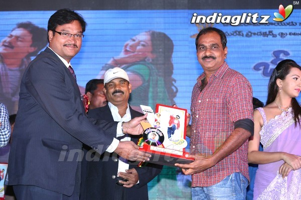 'Bheemavaram Bullodu' Platinum Disc