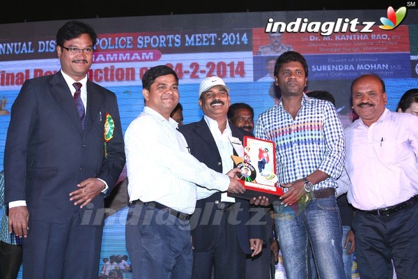 'Bheemavaram Bullodu' Platinum Disc