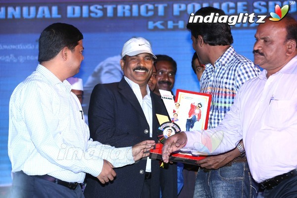 'Bheemavaram Bullodu' Platinum Disc