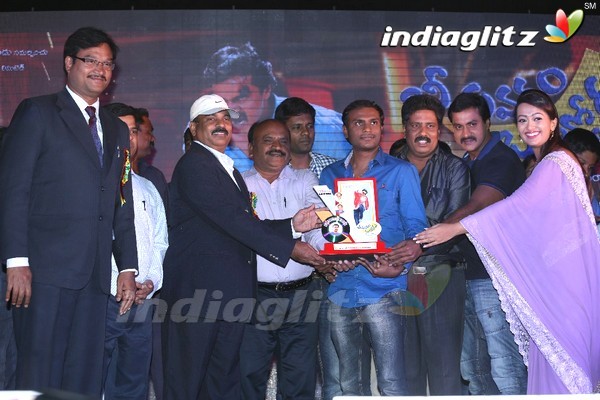 'Bheemavaram Bullodu' Platinum Disc