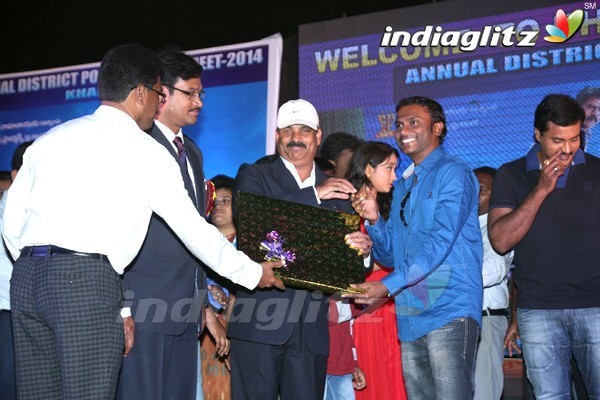 'Bheemavaram Bullodu' Platinum Disc